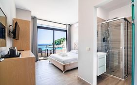 Endless Blue Himara